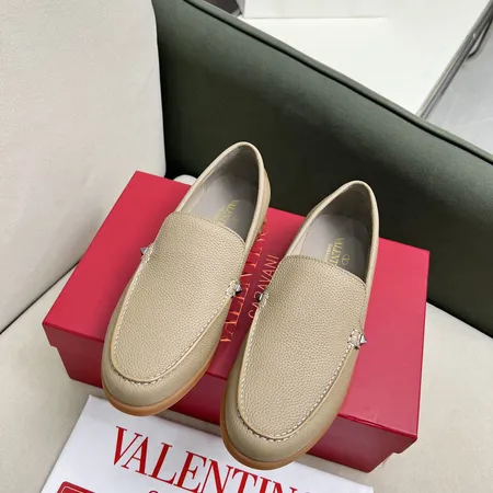 ヴァレンティノ カジュアルシューズ