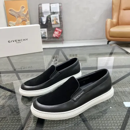 ジバンシィ カジュアルシューズ