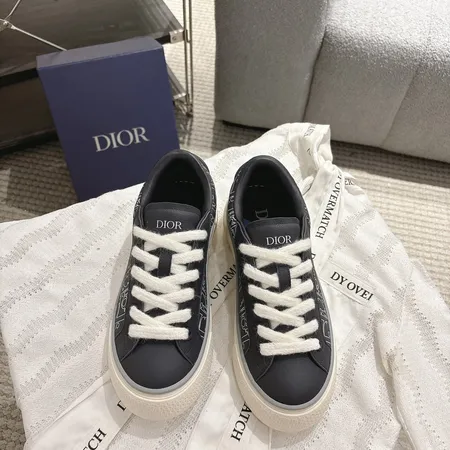 ディオール カジュアルシューズ