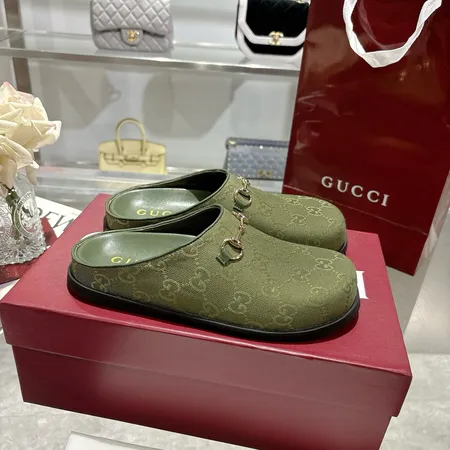 グッチ スリッパ