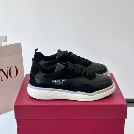 ヴァレンティノ カジュアルシューズ