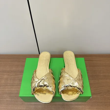 ボッテガ ヴェネタ スリッパ