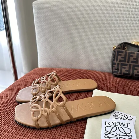 ロエベ スリッパ