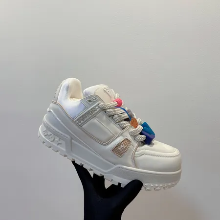 ルイヴィトン カジュアルシューズ