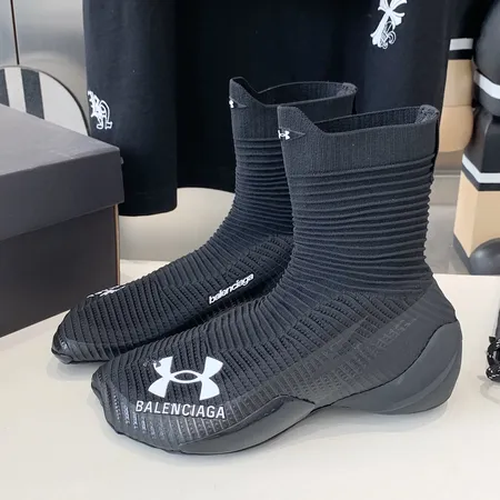 バレンシアガ カジュアルシューズ