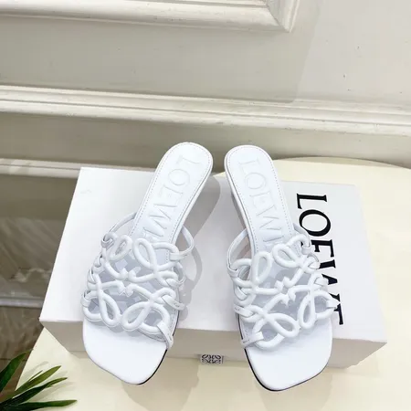 ロエベ スリッパ