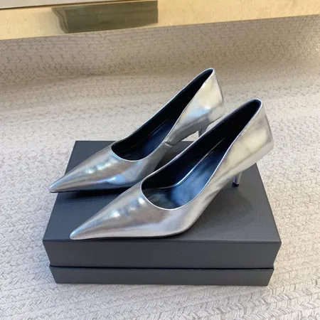 バレンシアガ サンダル