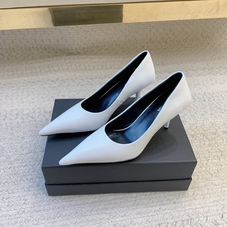 バレンシアガ サンダル