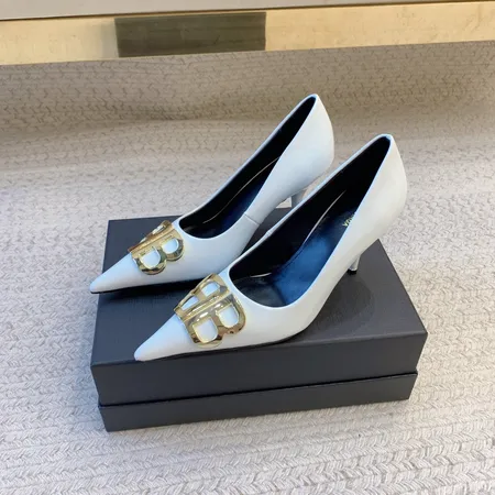 バレンシアガ サンダル