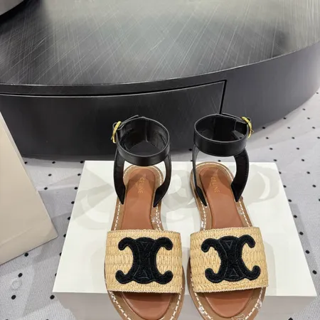 セリーヌ サンダル