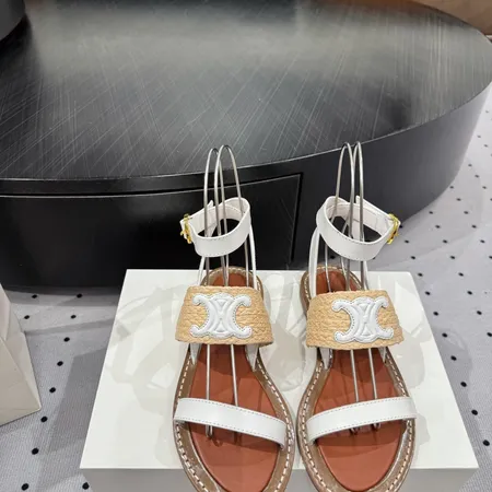 セリーヌ サンダル