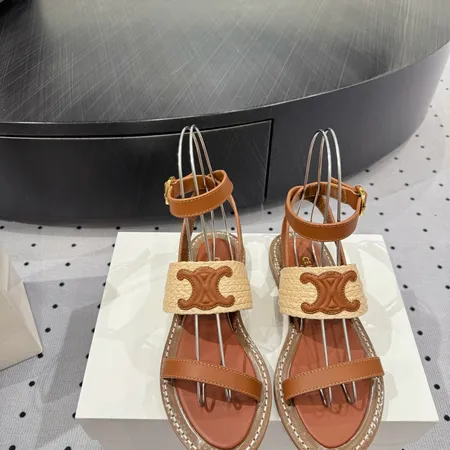 セリーヌ サンダル