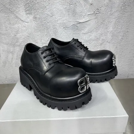 バレンシアガ ビジネスシューズ