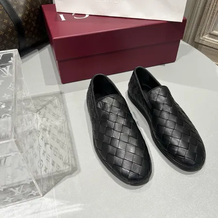 ボッテガ ヴェネタ ビジネスシューズ