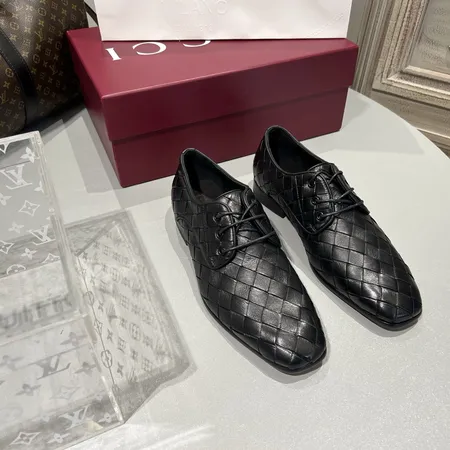 ボッテガ ヴェネタ ビジネスシューズ