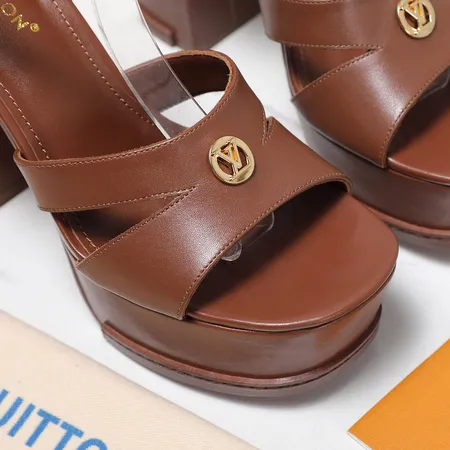 ルイヴィトン サンダル