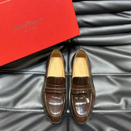 フェラガモ ビジネスシューズ