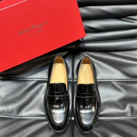 フェラガモ ビジネスシューズ