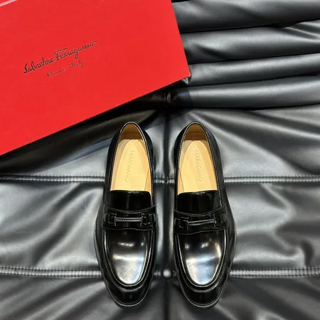 フェラガモ ビジネスシューズ