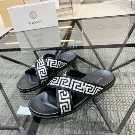 ヴェルサーチ スリッパ