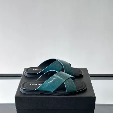プラダ スリッパ