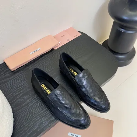 ミュウミュウ ビジネスシューズ