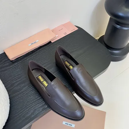 ミュウミュウ ビジネスシューズ