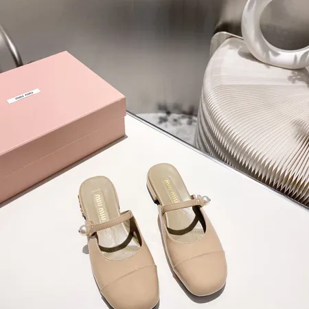 ミュウミュウ スリッパ