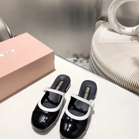 ミュウミュウ スリッパ