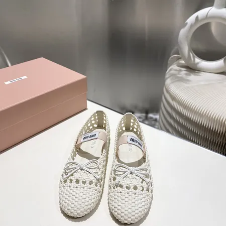 ミュウミュウ サンダル