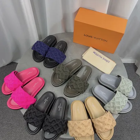 ルイヴィトン スリッパ