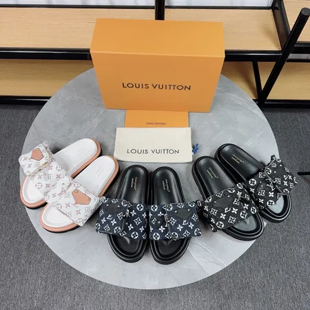 ルイヴィトン スリッパ