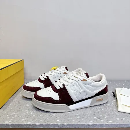 フェンディ カジュアルシューズ