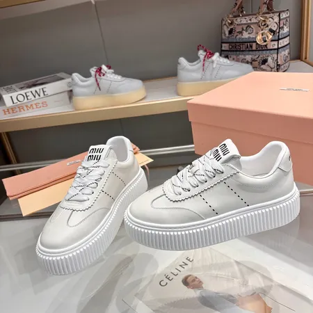 ミュウミュウ カジュアルシューズ