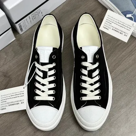 ジバンシィ カジュアルシューズ