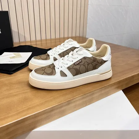 コーチ カジュアルシューズ