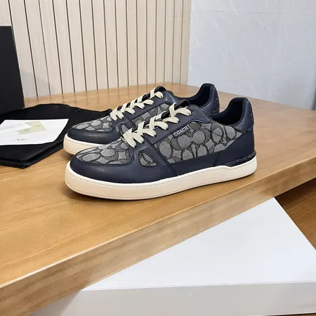 コーチ カジュアルシューズ