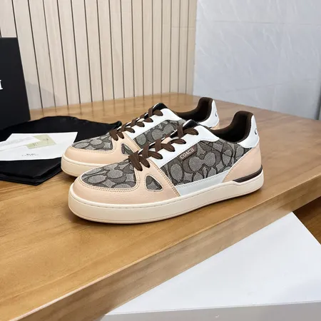 コーチ カジュアルシューズ