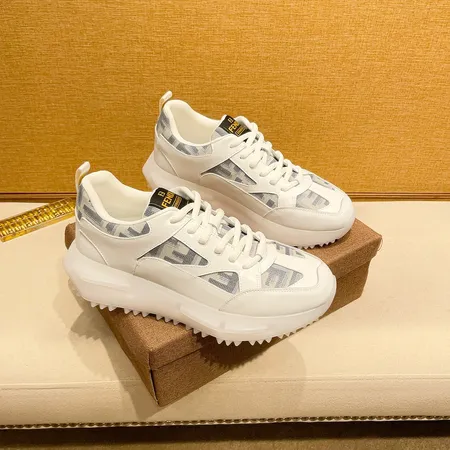 フェンディ スニーカー