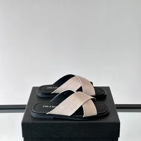 プラダ スリッパ