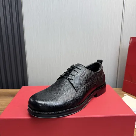 フェラガモ ビジネスシューズ