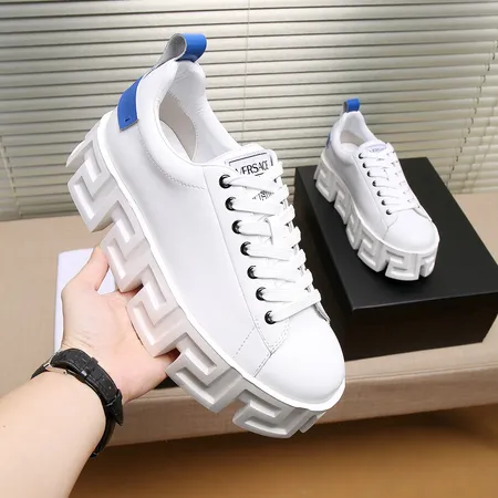 ヴェルサーチ カジュアルシューズ