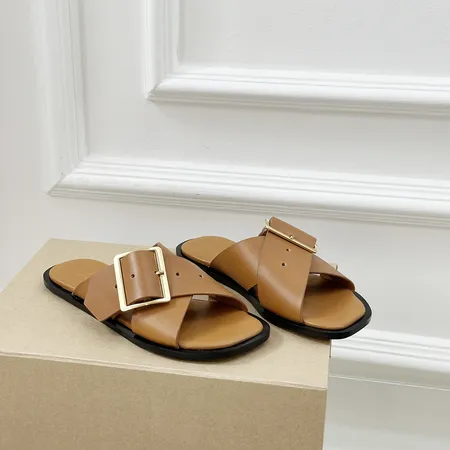 ロエベ スリッパ