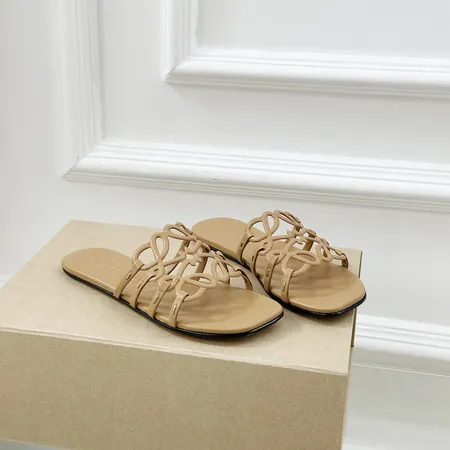 ロエベ スリッパ