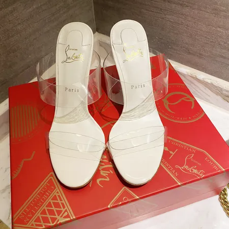 クリスチャン・ルブタン サンダル