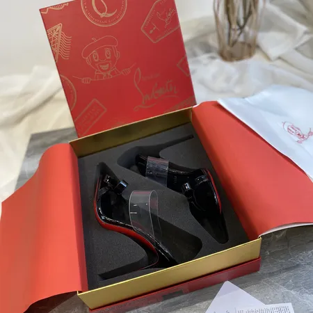 クリスチャン・ルブタン サンダル