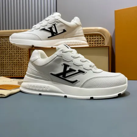 ルイヴィトン スニーカー