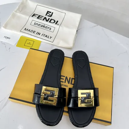 フェンディ スリッパ