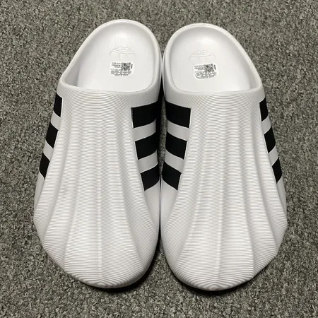 アディダス スリッパ