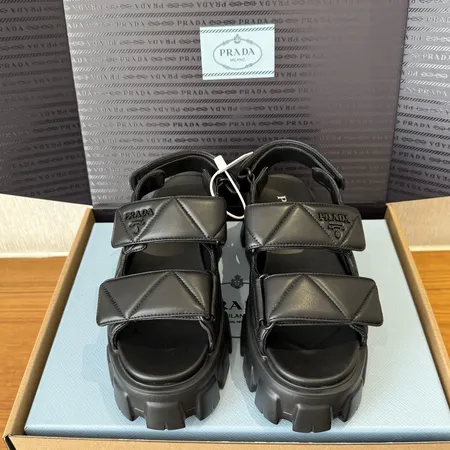 プラダ サンダル